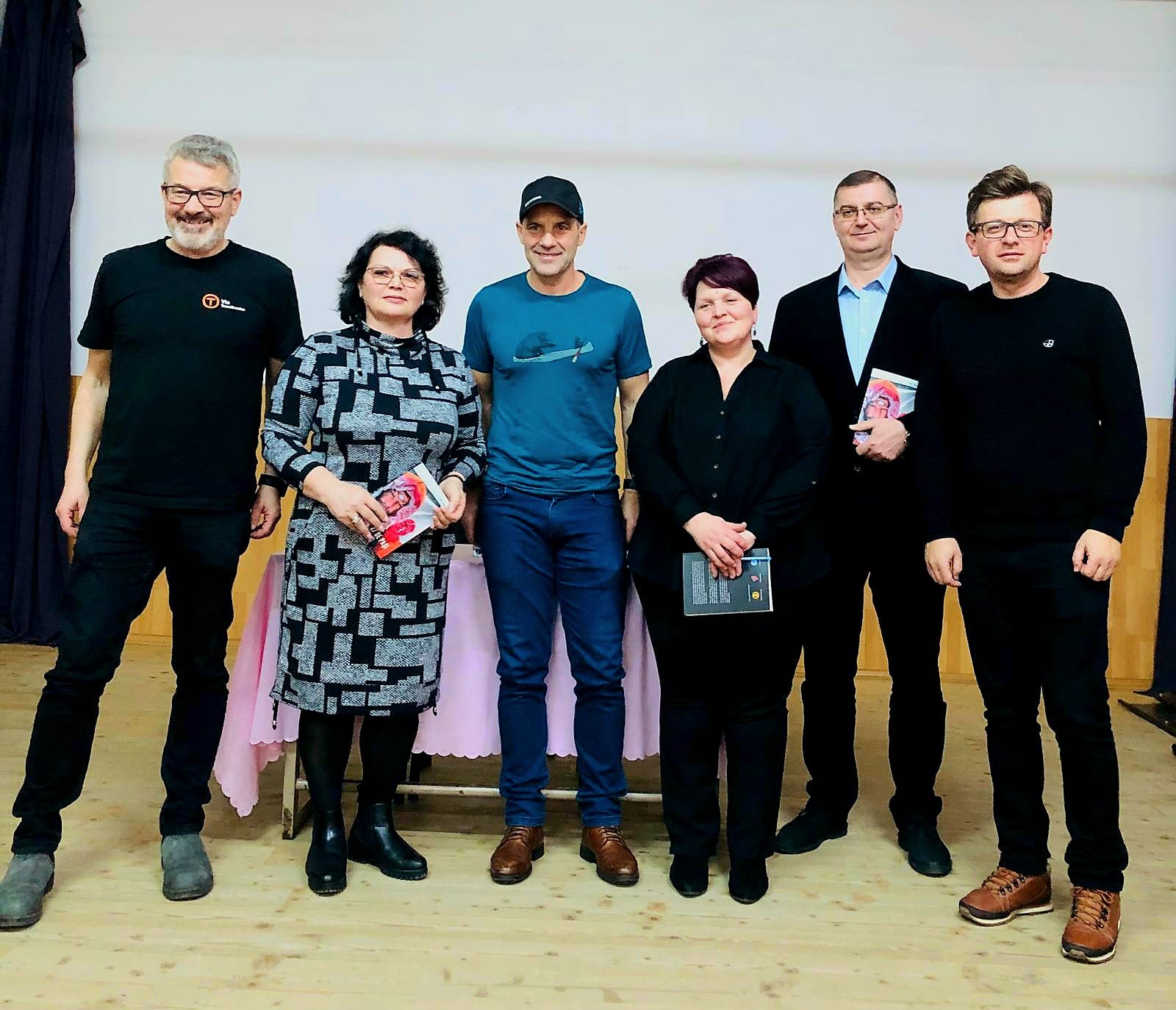 Tibi Ușeriu la Liceul Teoretic Ana Ipătescu